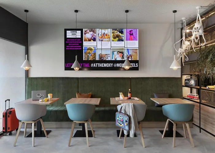 Hotel Moxy East