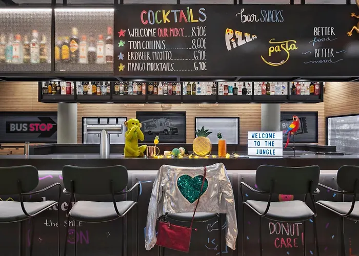 Moxy East 3* Viena