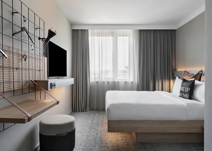 Moxy East