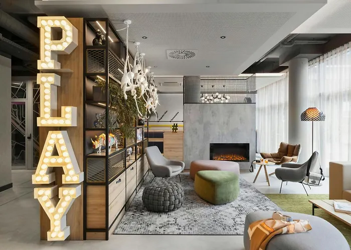 Hotel Moxy East