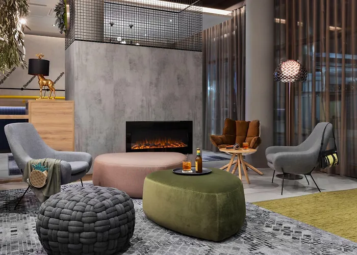 Hotel Moxy East