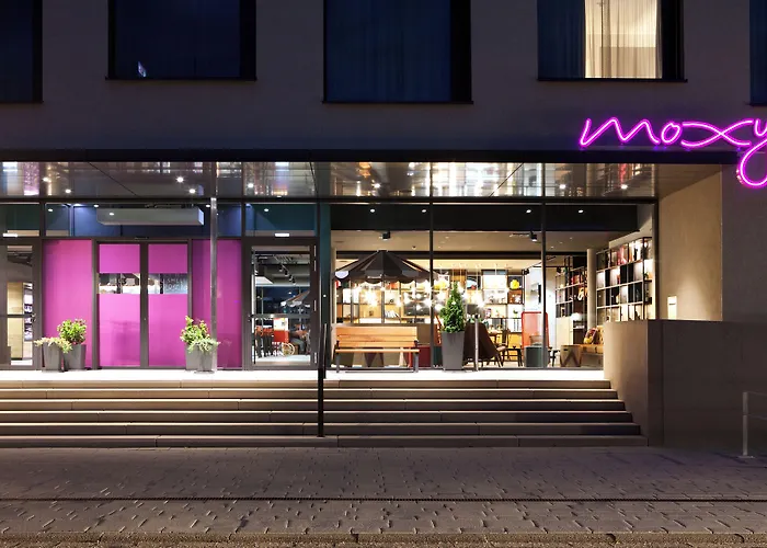 Moxy East