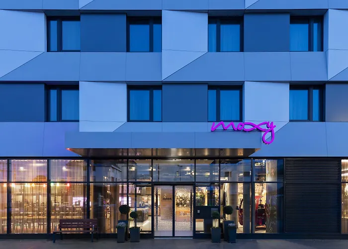 Hotel Moxy East